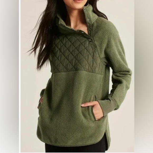 Abercrombie & Fitch Jackets & Blazers - Abercrombie & Fitch Asymmetrical Winter Jacket